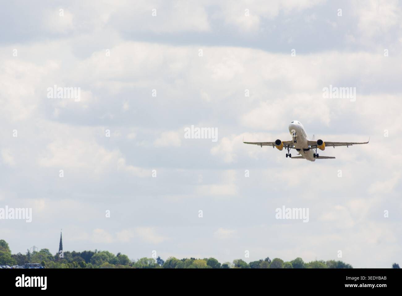 Aéroport de Birmingham zone d'observation des avions Sheldon Country Park Birmingham Royaume-Uni Banque D'Images
