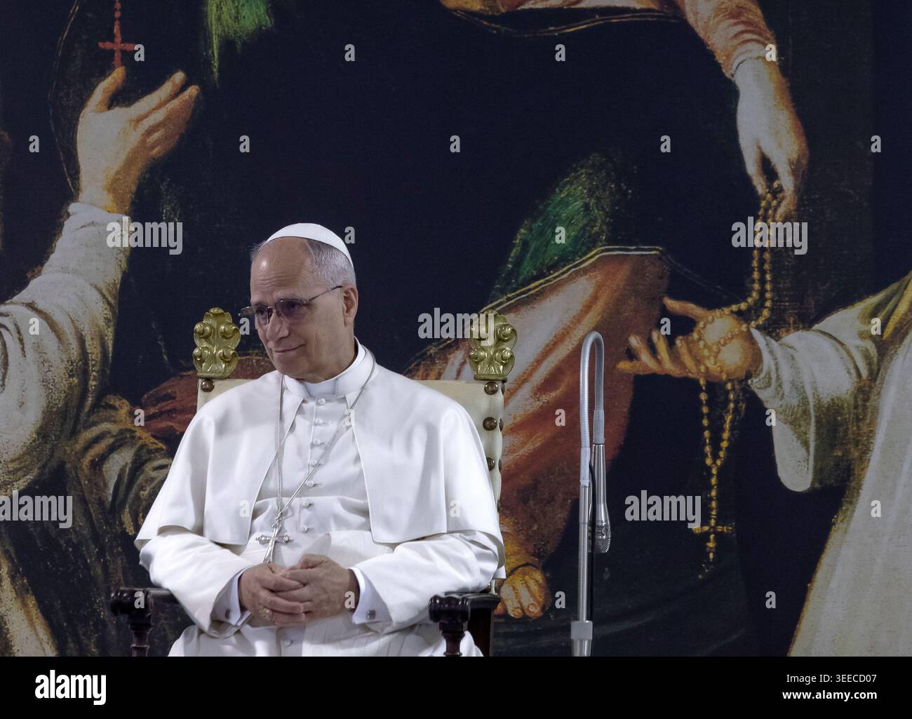 Pompéi, Italie, 8 mai 2026. Le pape Léon XIV rencontre les invités des organisations caritatives du Sanctuaire de Pompéi au « Temple de la Charité » de Pompéi. Maria Grazia Picciarella/Alamy Live News Banque D'Images