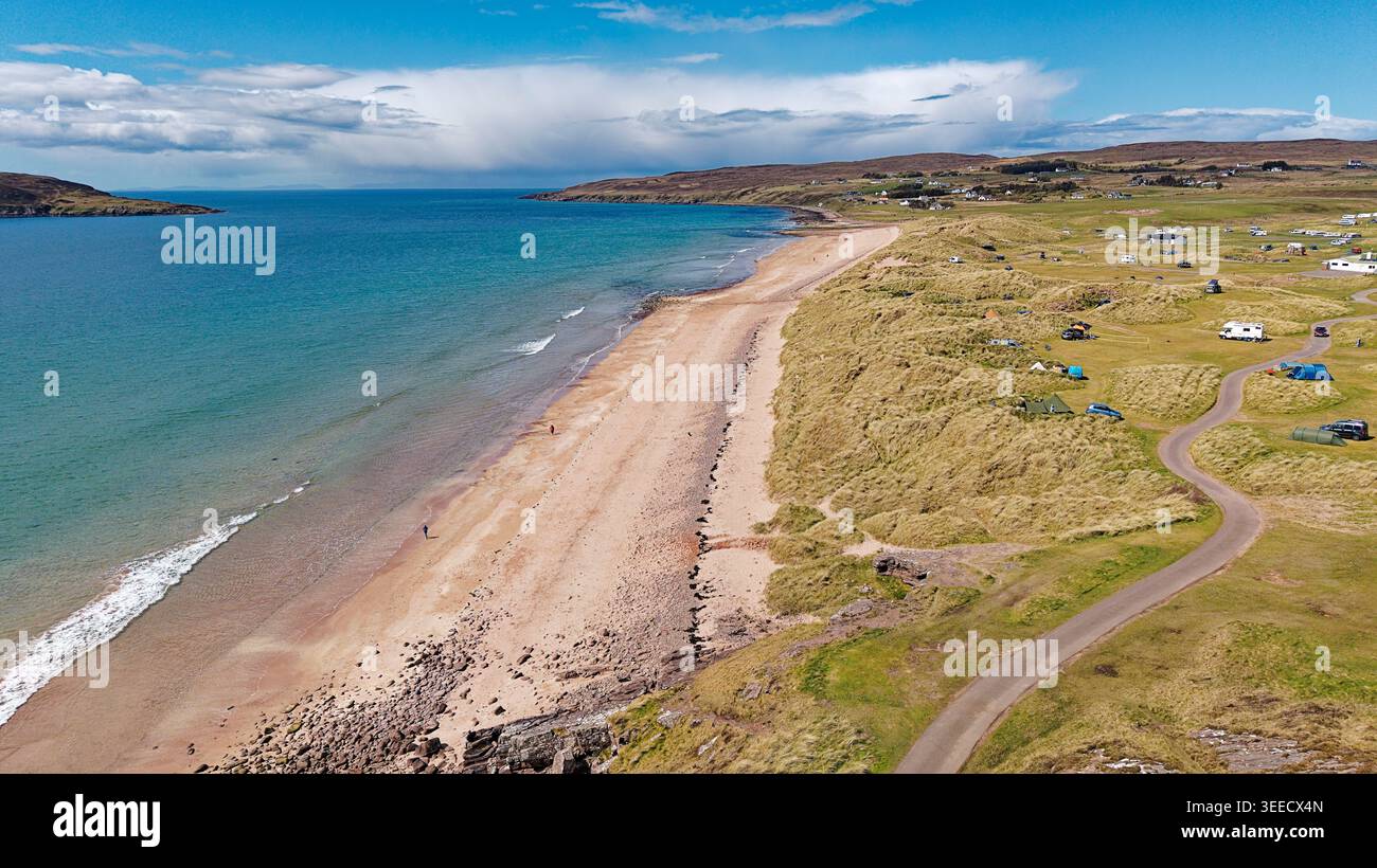Big Sand Beach Gairloch Écosse Sands Caravan & Camping zone la longue plage et la mer bleue Banque D'Images