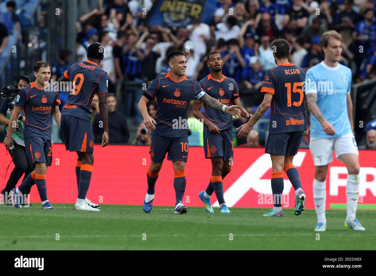 (C) Lautaro Martínez (attaquant) du FC Internazionale A marqué le but 0-1 et célébré avec ses coéquipiers lors de la Serie A Enilive 2025-2026 F. Banque D'Images