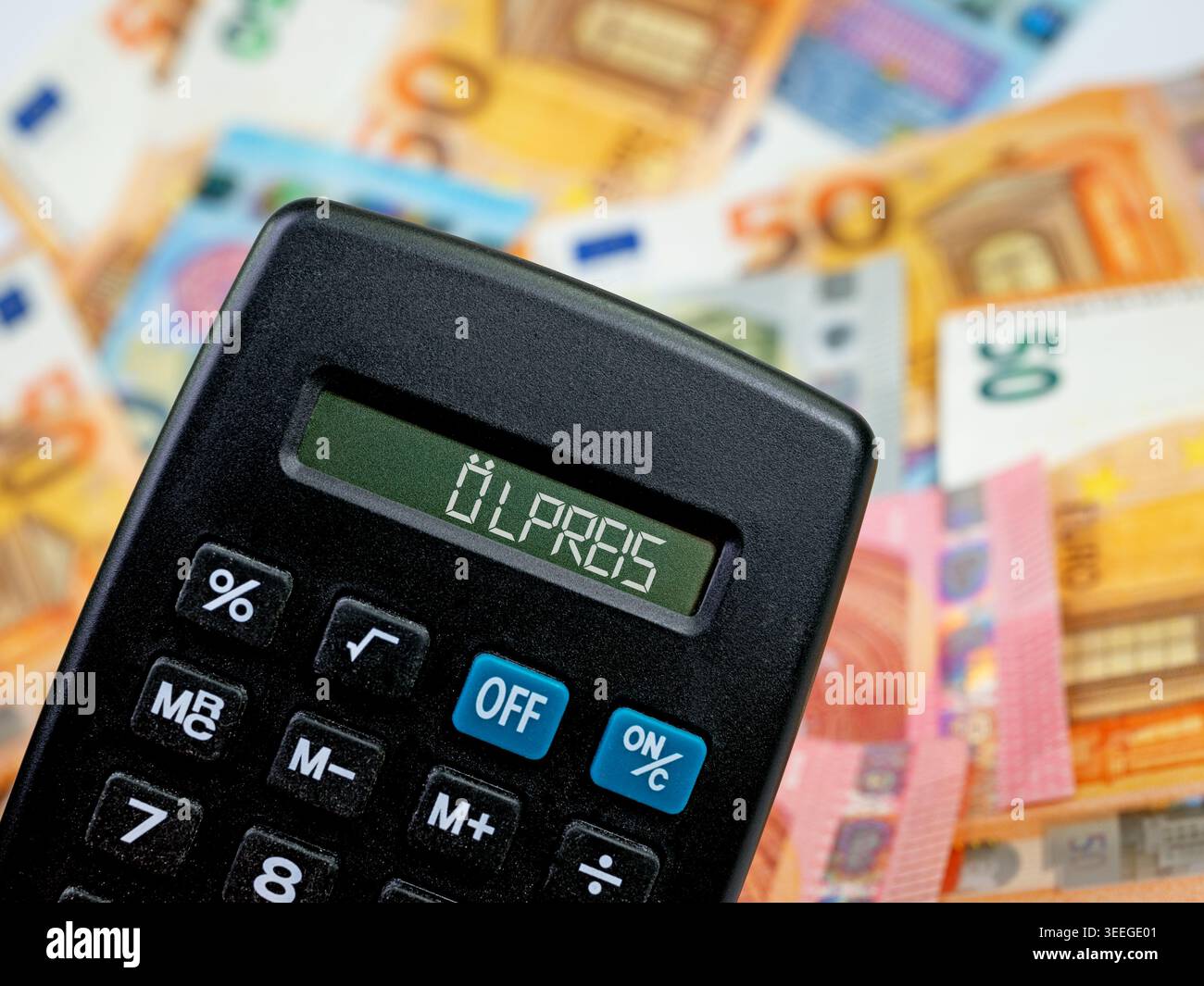 Calculatrice avec les mots prix de l'huile sur l'écran Banque D'Images