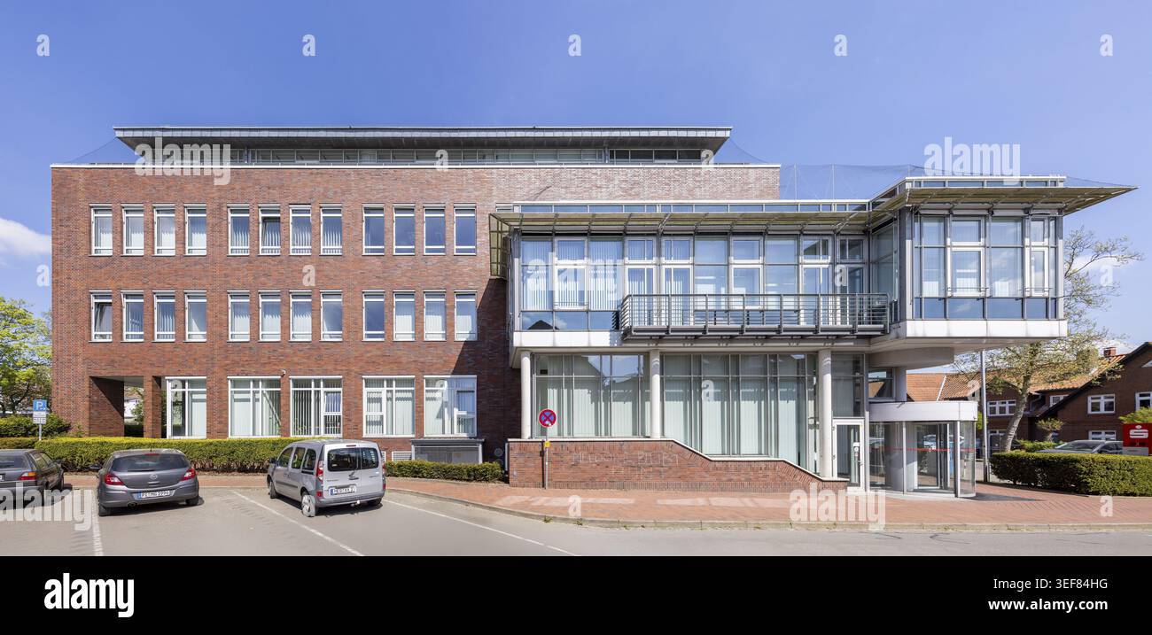 Succursale Sparkasse Westholstein, bureaux et bâtiment commercial, Meldorf, Dithmarschen, Schleswig-Holstein, Allemagne Banque D'Images