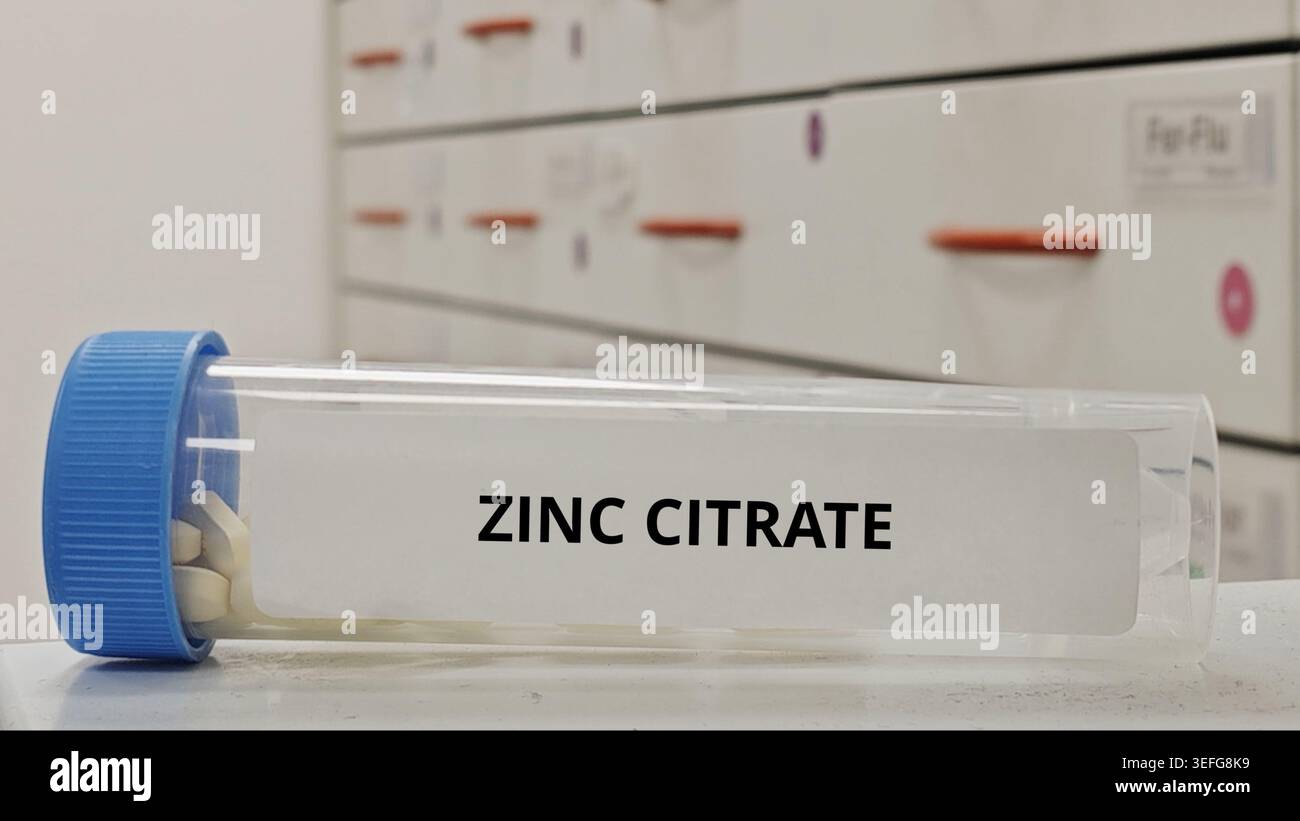 Comprimés DE CITRATE DE ZINC utilisés pour soutenir le système immunitaire et traiter la carence en zinc un sel minéral Banque D'Images
