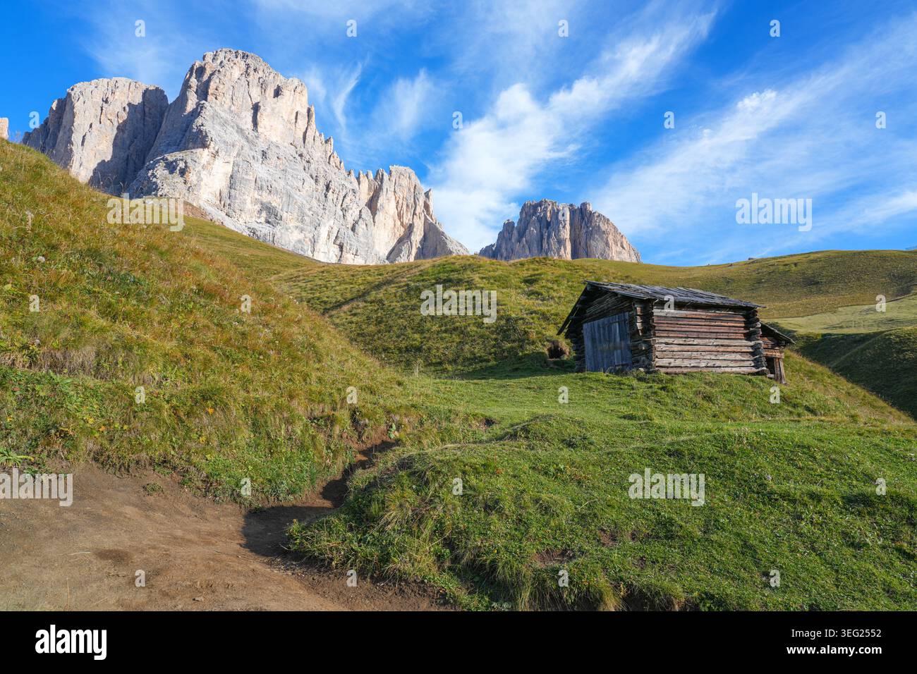 Massif montagneux Langkofel dans le Tyrol du Sud. Dolomites. Italia. Banque D'Images