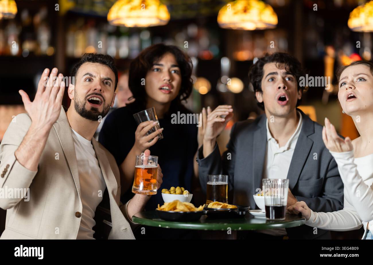 Les fans de sport réagissent avec déception aux changements dans le jeu de malchance Banque D'Images