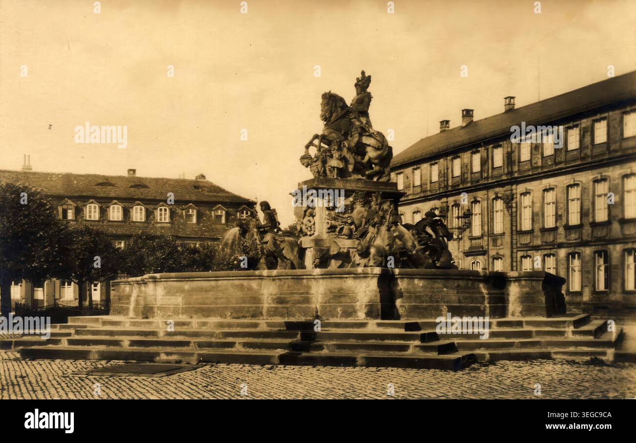 Historische Ansichtskarte um 1910, Bayreuth, Brunnen vor dem neues Schloß, Oberfranken, Bayern, Deutschland, digitale Reproduktion einer historischen Postkarte, public domain, aus der damaligen Zeit, genaues Datum unbekannt Banque D'Images