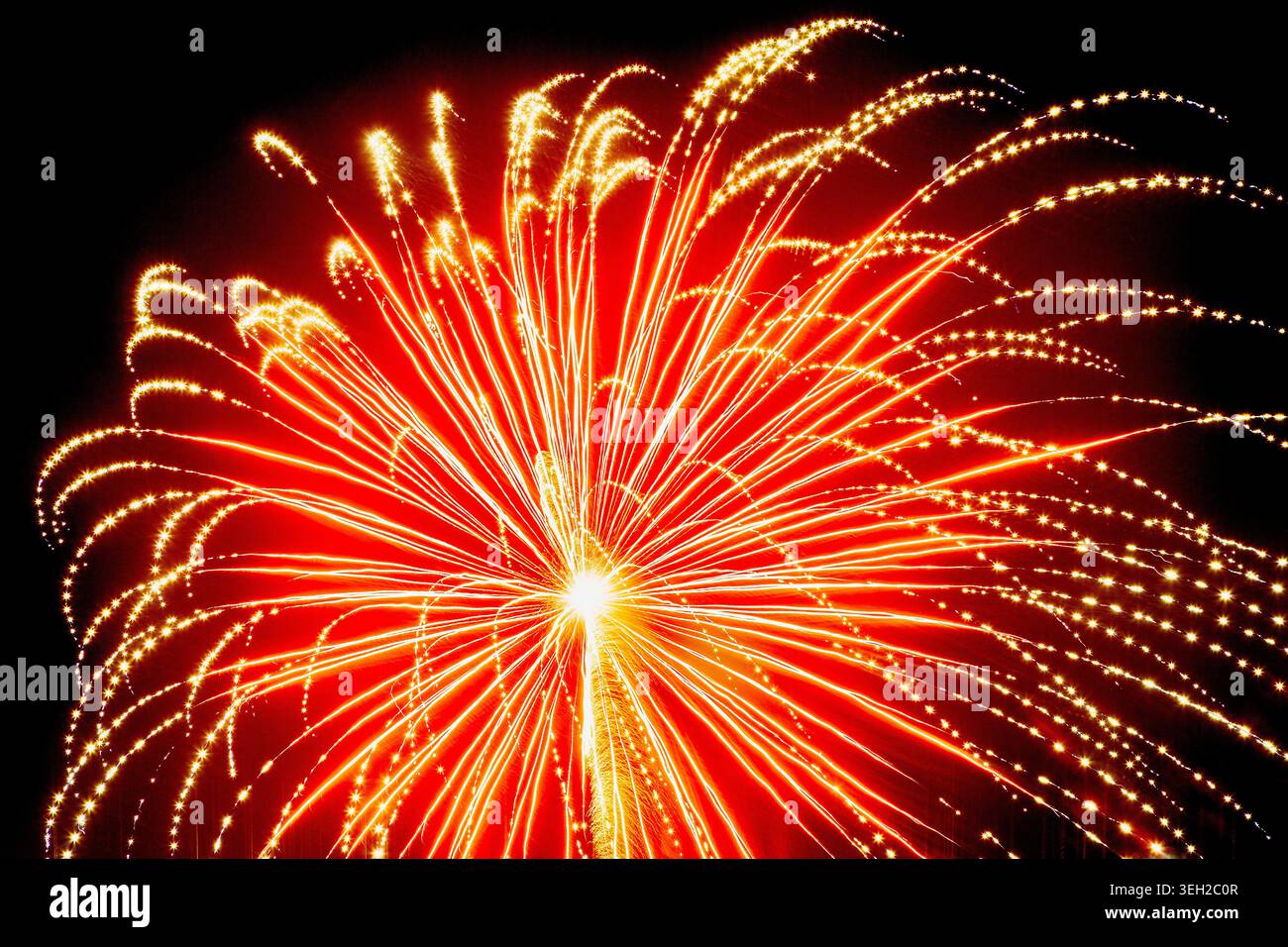 Feu d'artifice coloré célébrant la nuit de Guy Fawkes à Londres Banque D'Images