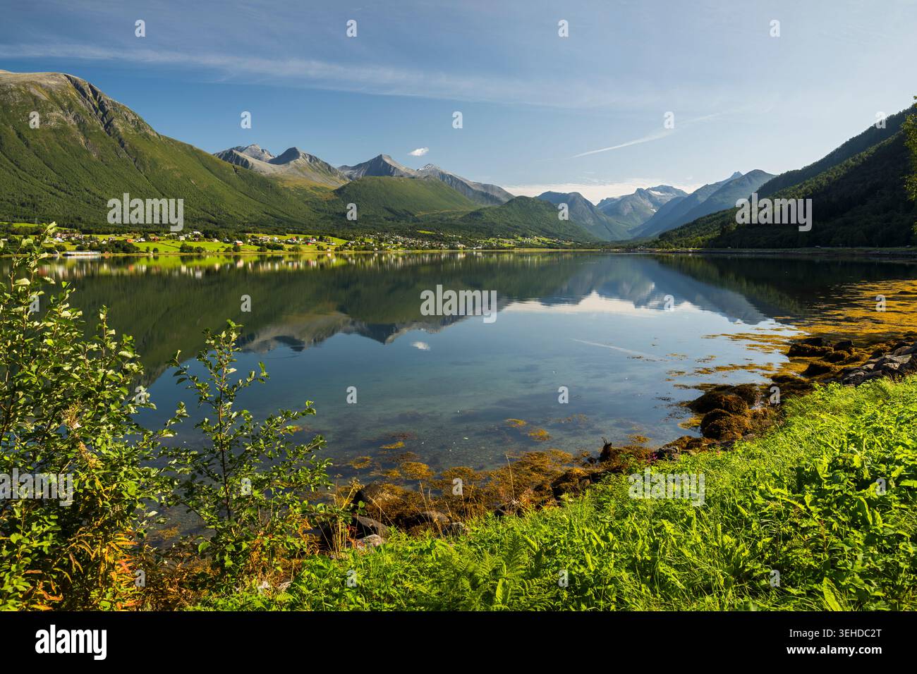 Isfjorden, Rauma, more og Romsdal, Norvège Banque D'Images