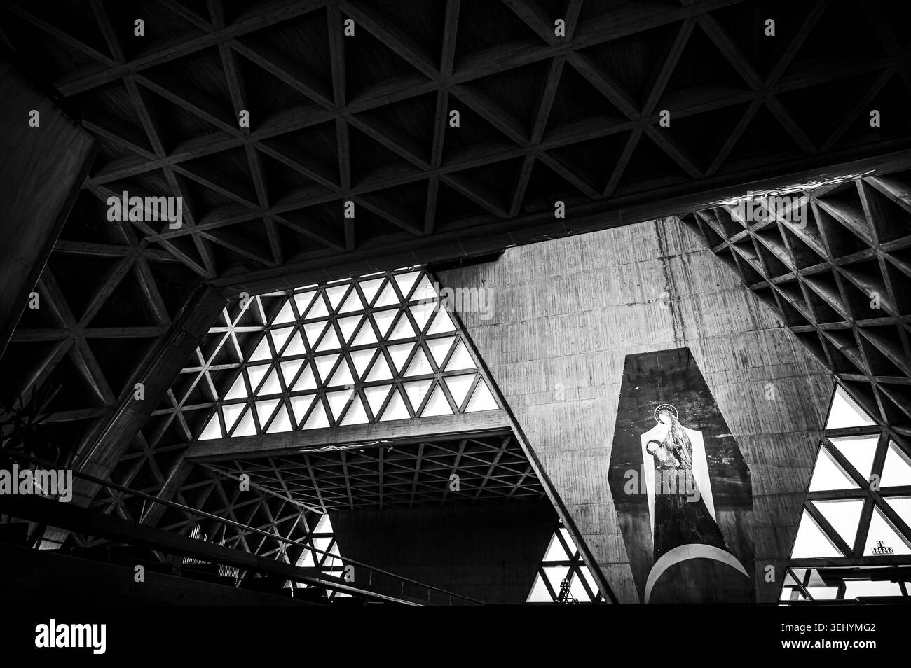 Architecture intérieure spectaculaire du sanctuaire de Monte Grisa près de Trieste, Italie Banque D'Images