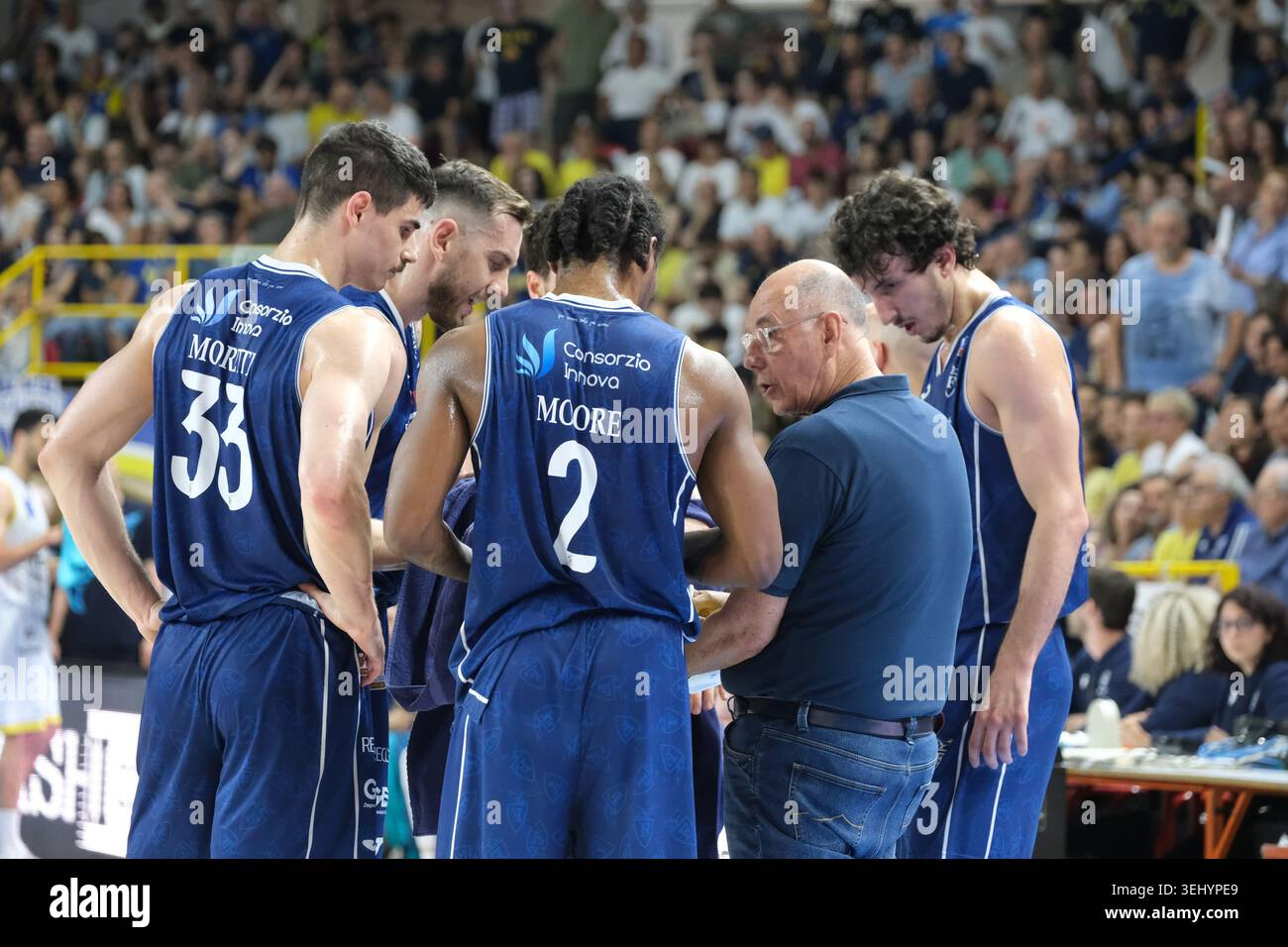 Appartements Service Fortitudo Bologna lors d'un match de basket-ball entre Tezenis Verona et Flats Service Fortitudo Bologna, Leg 3 de semi-fin Banque D'Images