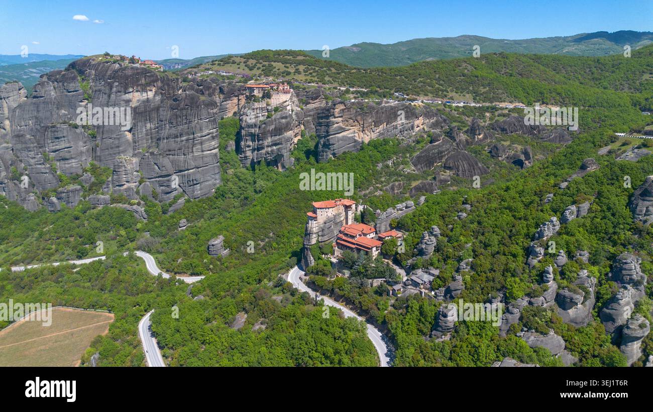 Météores est une zone rocheuse près de la ville de Kalambaka en Grèce. Banque D'Images