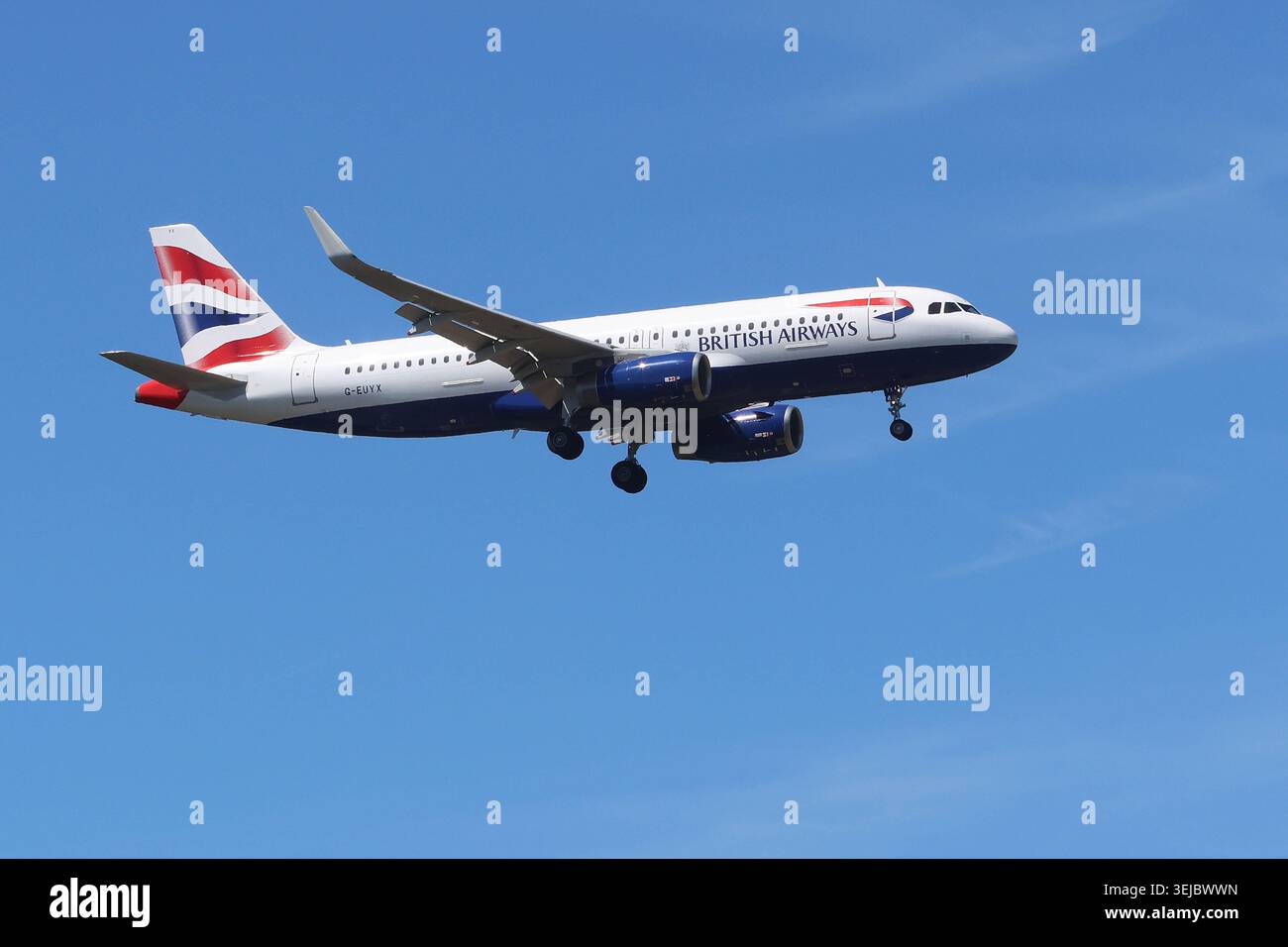 28.05.2026, xsvx, Reise, Urlaub, Wirtschaft, emwir, g-EUYX British Airways Airbus A320-232 WL HEX Code 406B62 im Landeanflug auf Frankfurt Francfort *** 28 05 2026, xsvx, voyage, vacances, économie, emwir, g EUYX British Airways Airbus A320 232 WL HEX Code 406B62 en approche de Francfort Francfort Banque D'Images