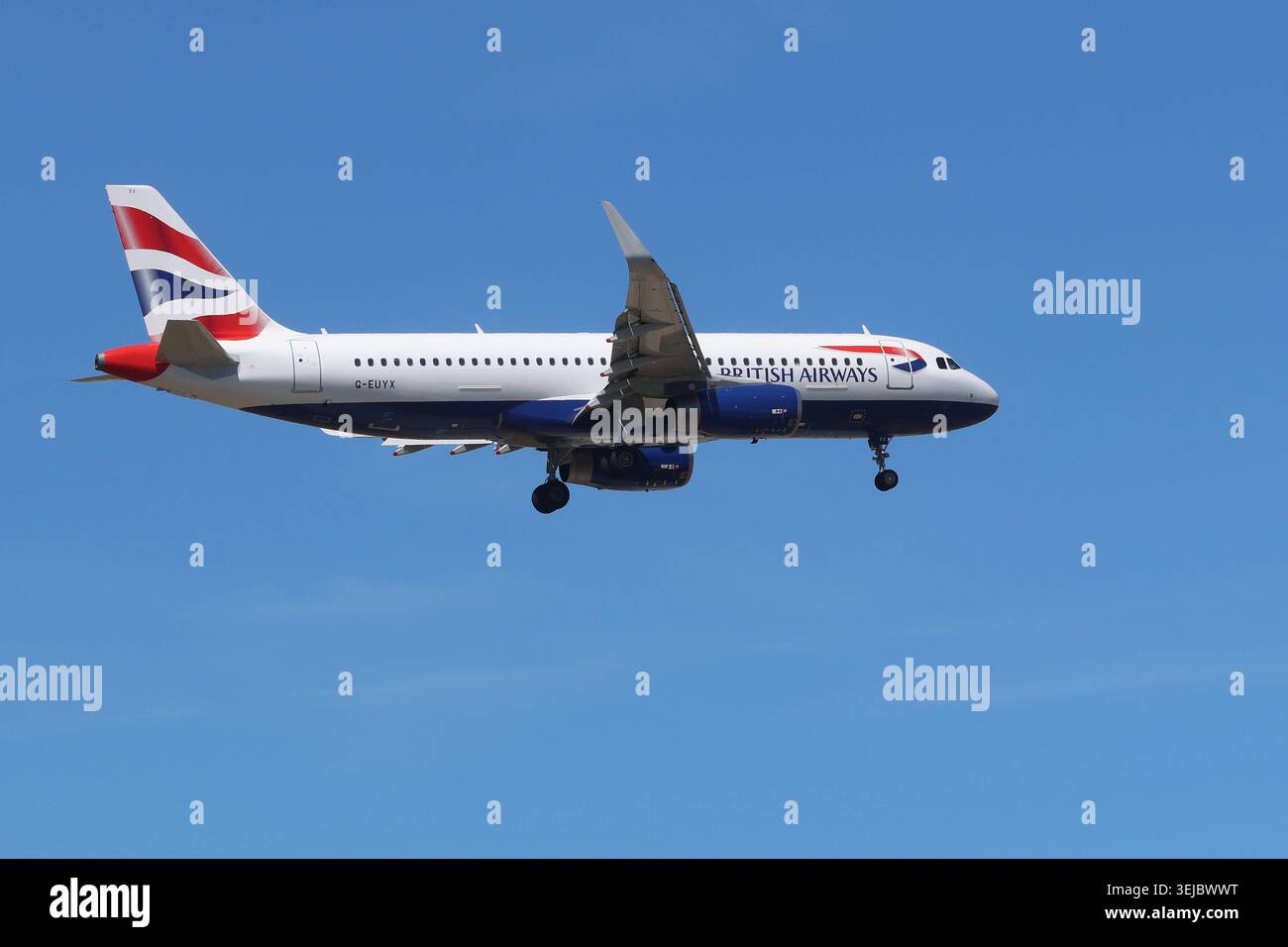 28.05.2026, xsvx, Reise, Urlaub, Wirtschaft, emwir, g-EUYX British Airways Airbus A320-232 WL HEX Code 406B62 im Landeanflug auf Frankfurt Francfort *** 28 05 2026, xsvx, voyage, vacances, économie, emwir, g EUYX British Airways Airbus A320 232 WL HEX Code 406B62 en approche de Francfort Francfort Banque D'Images