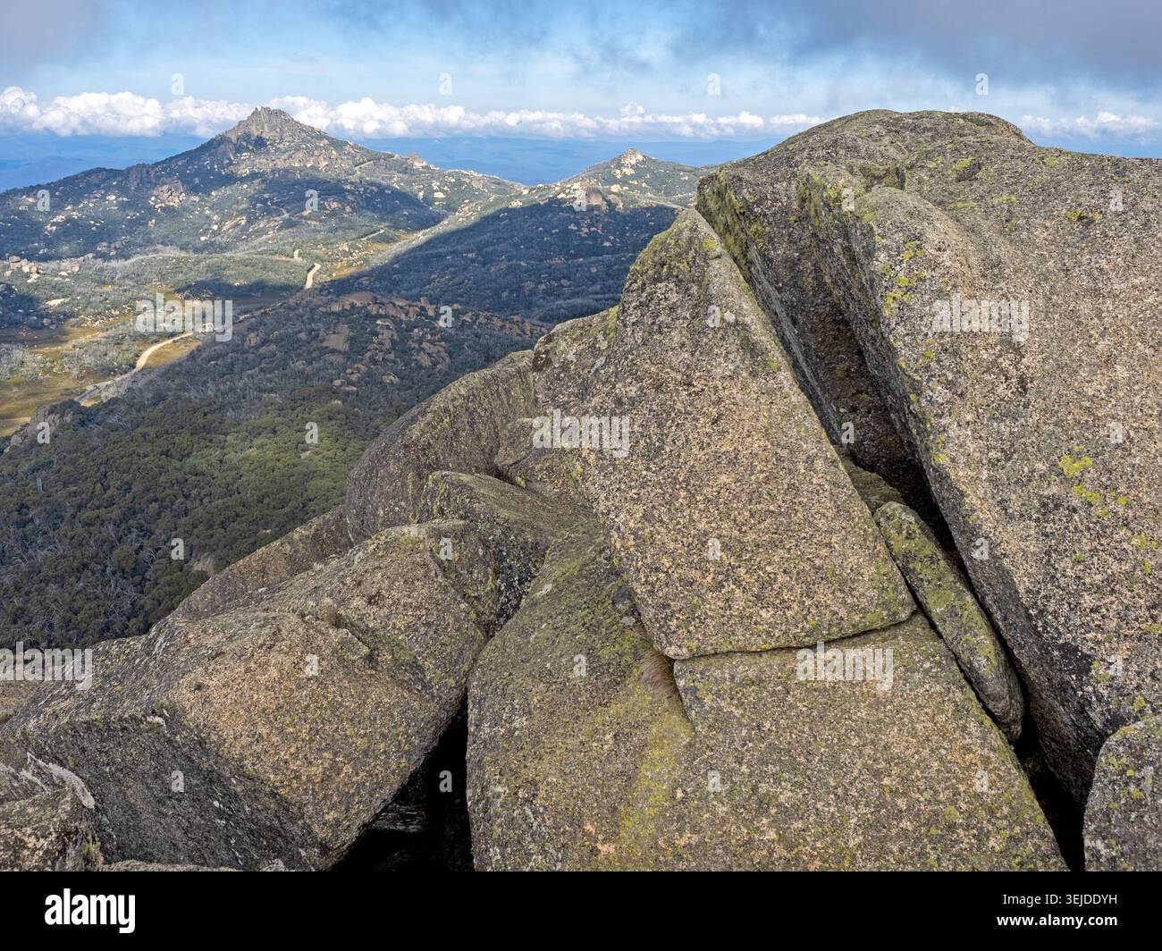 Vue sur la Horn depuis la bosse, parc national de Mt Buffalo Banque D'Images