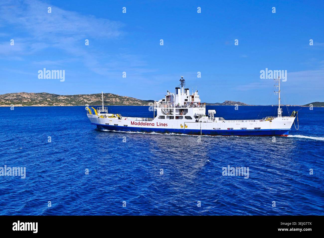 Ferry Maddalena Lines 'Pace' en route vers Palau, Sardaigne, Italie Banque D'Images