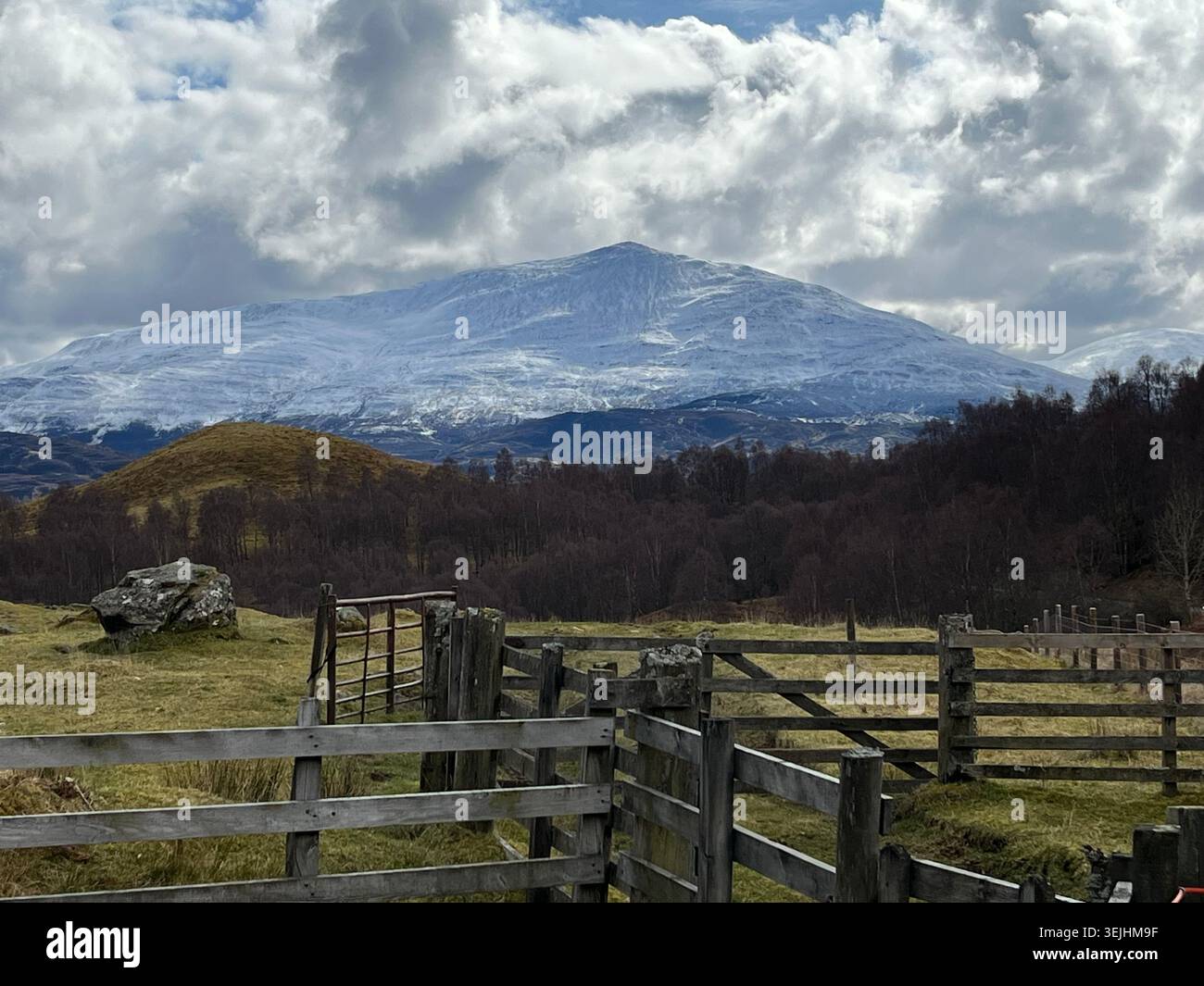 Highlands écossais, campagne galloise, cabane de refuge Lake District, beaux paysages pittoresques - Image de stock capturée avec un smartphone