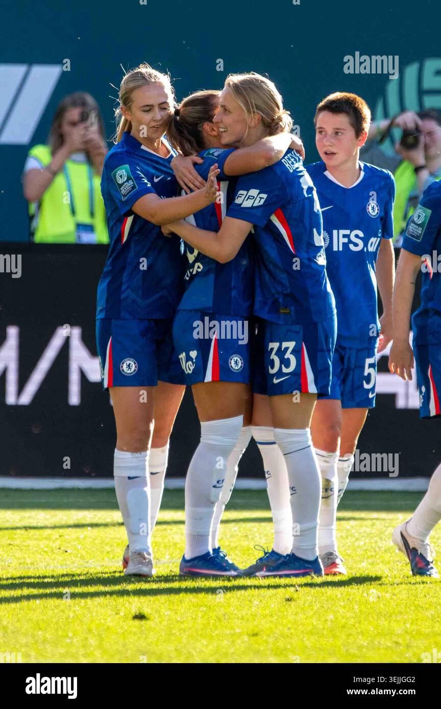 ROYAUME-UNI. 29 mai 2026. Célébrations des buts de Chelsea pendant Chelsea V London City Lionesses jour 2 des tournois World 7's Stadium Gtech Community Stadium London England Credit : SPP Sport Press photo. /Alamy Live News Banque D'Images