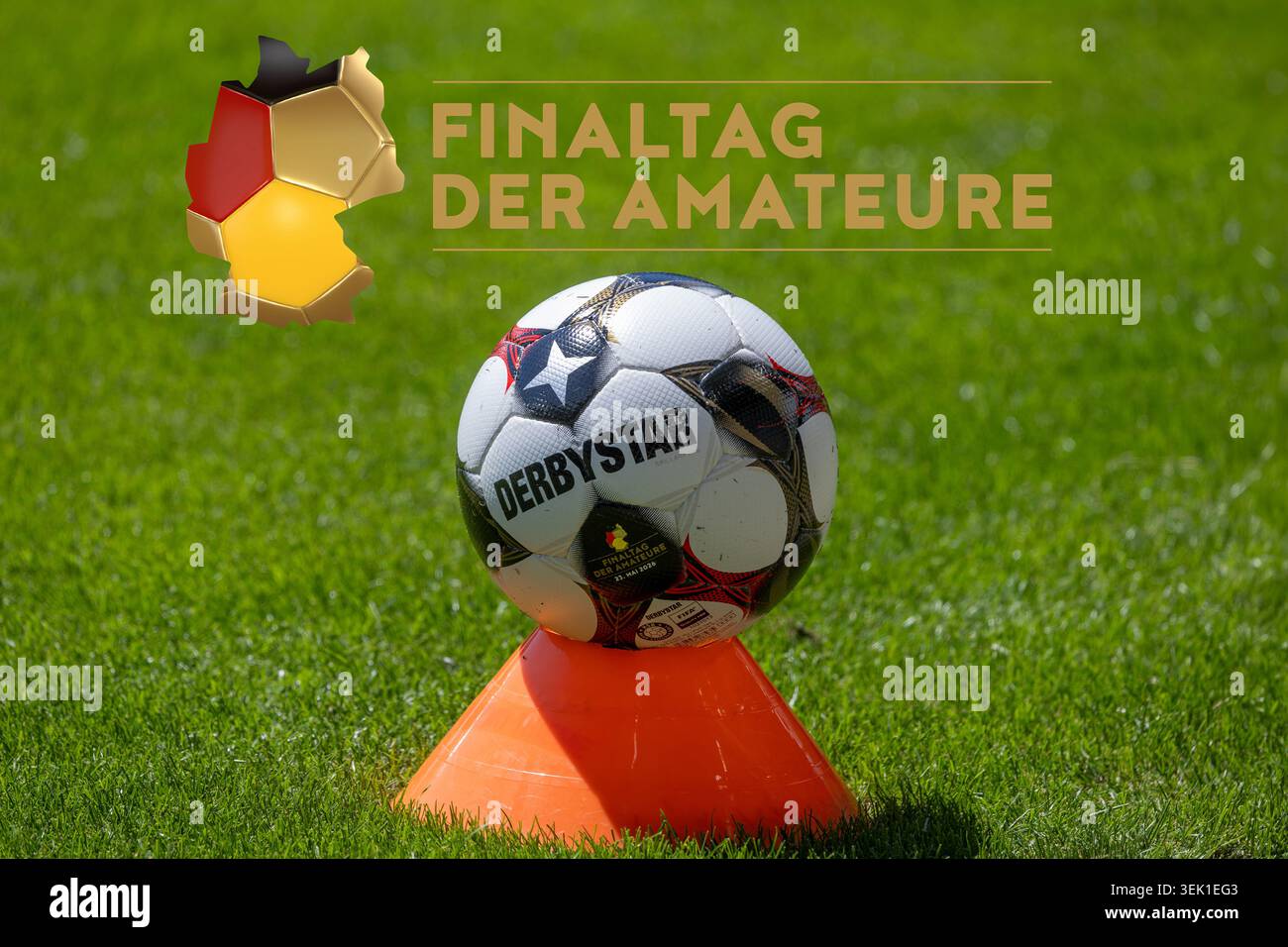 Amateur finals Day image symbolique : gros plan du ballon de match pour les finales 2026, avec le logo officiel au-dessus Banque D'Images