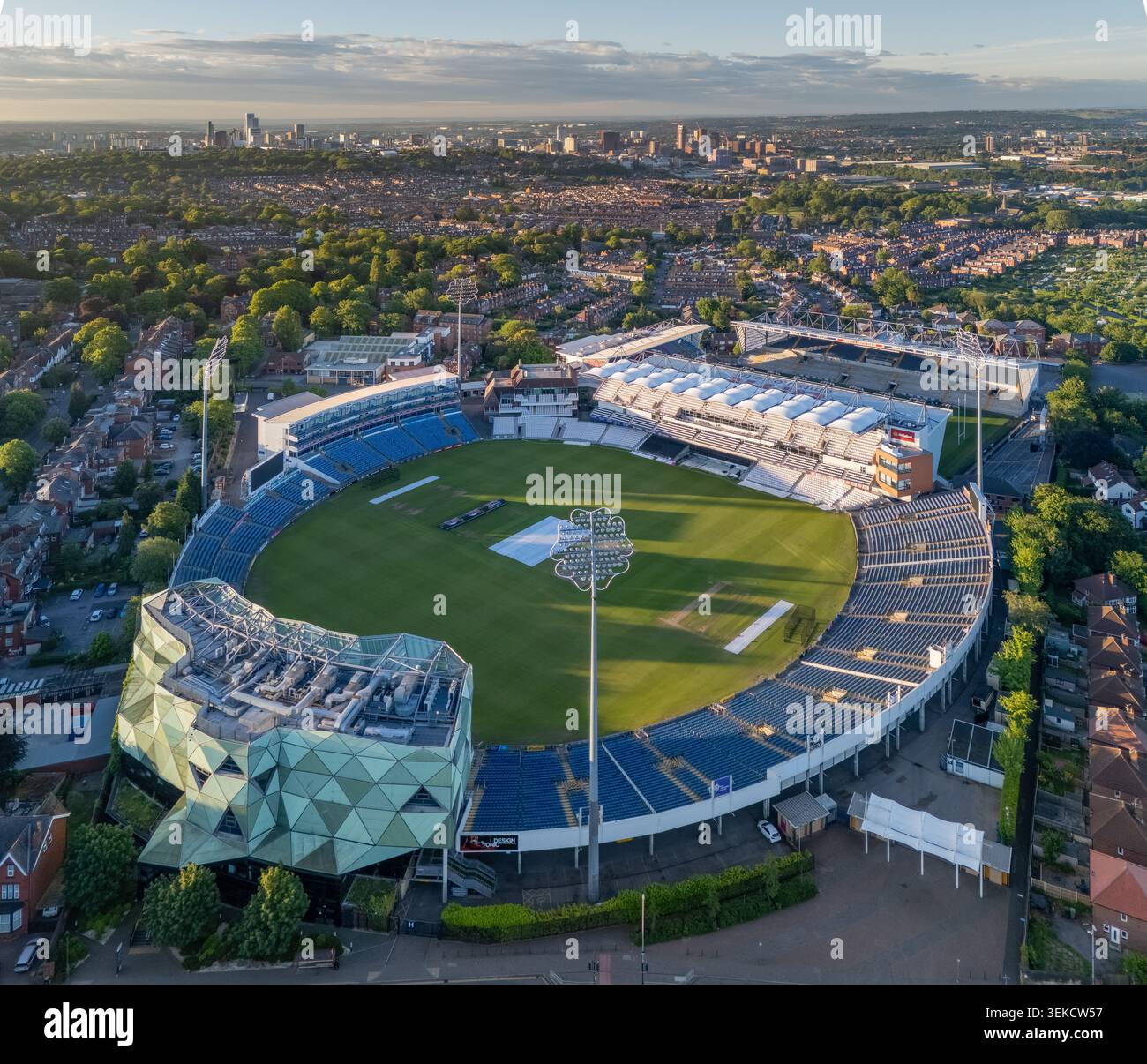 Stade Headingley à Leeds, dans le West Yorkshire, un lieu sportif célèbre connu pour le cricket et le rugby dans le nord de l'Angleterre. Banque D'Images