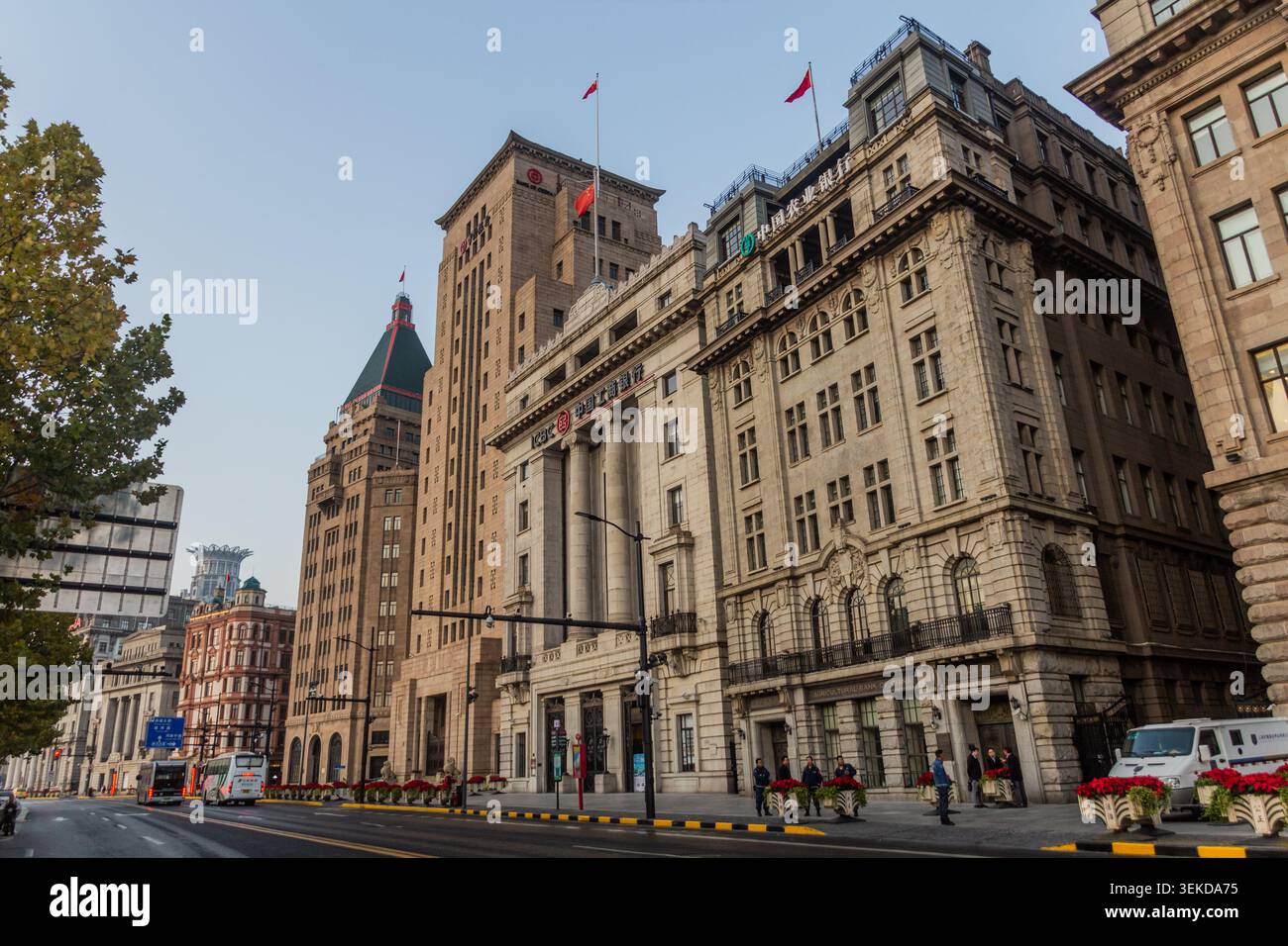 SHANGHAI, CHINE - 24 OCTOBRE 2019 : bâtiments historiques du Bund à Shanghai, Chine Banque D'Images