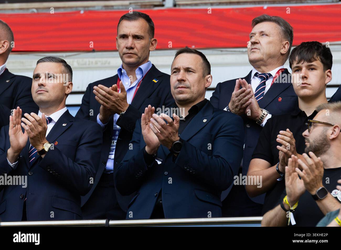 Andriy Shevchenko président de l'Association ukrainienne de football et Cezary Kulesza président de l'Association polonaise de football sont vus pendant le frien Banque D'Images