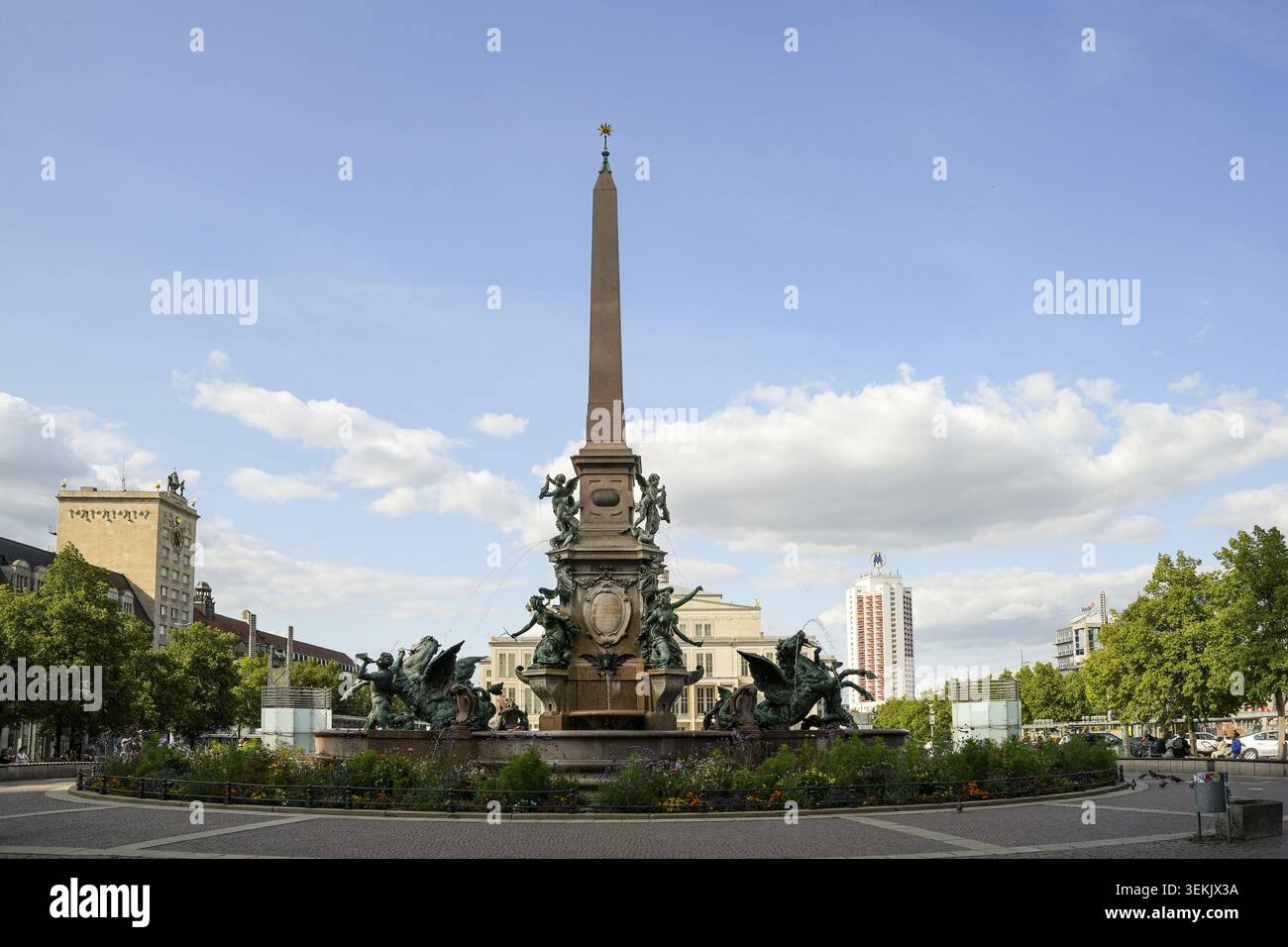 Der neobarocke Mendebrunnen auf dem Augustusplatz, Leipzig, Sachsen, Deutschland Banque D'Images