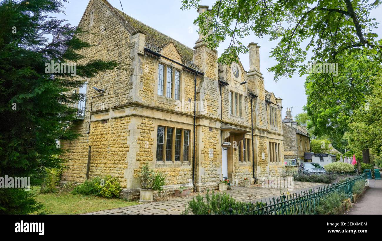 Le Victoria Hall à Bourton-on-the-Water Banque D'Images