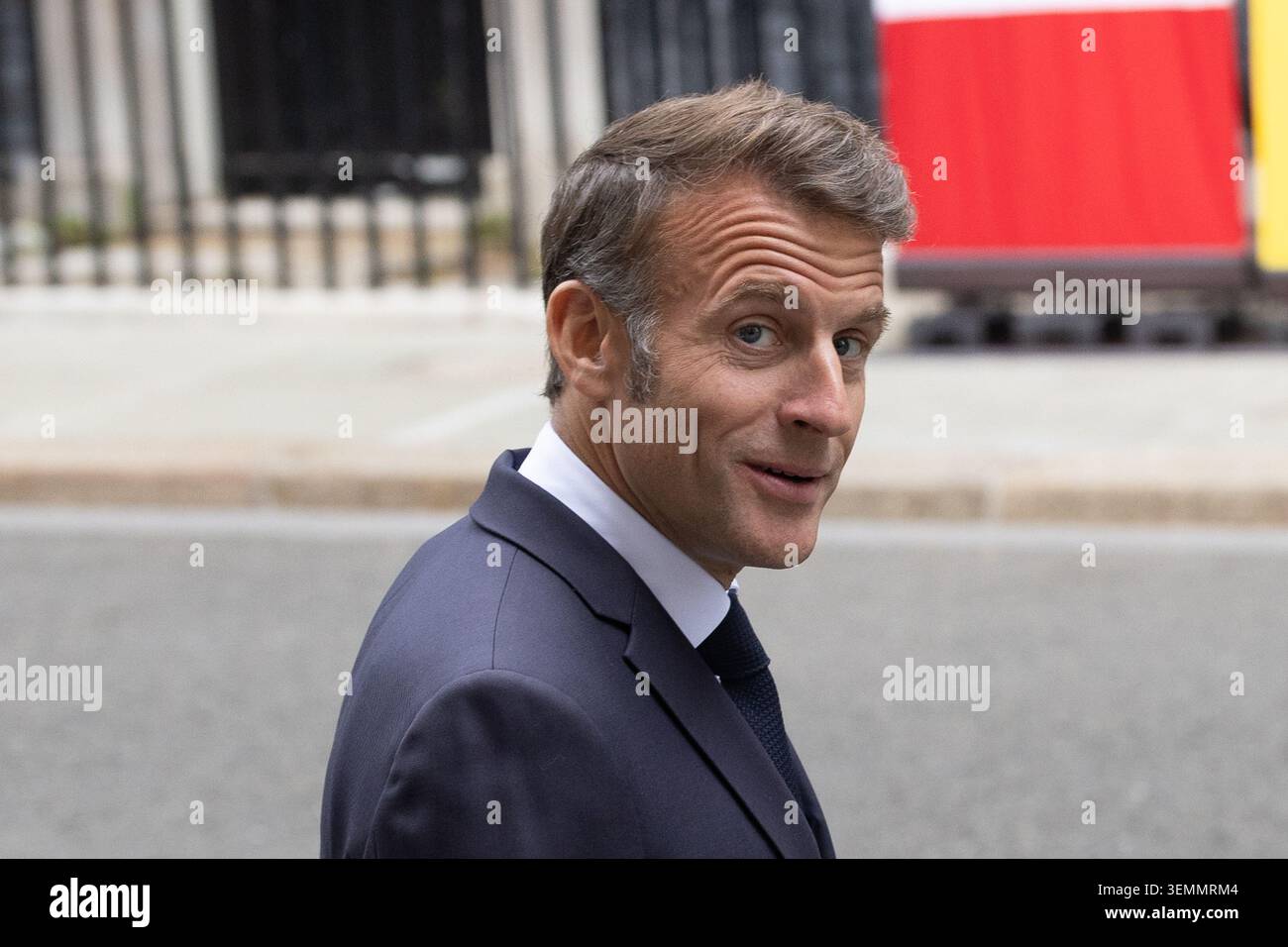 Londres, Royaume-Uni. 07 juin 2026. Le président français Emmanuel Macron arrive au 10 Downing Street. (Photo de Phil Lewis/SOPA images/SIPA USA) crédit : SIPA USA/Alamy Live News Banque D'Images