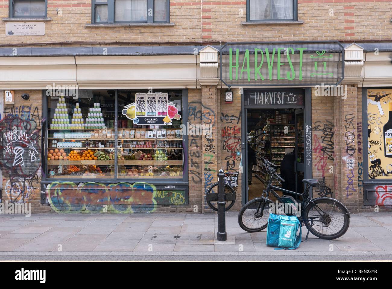 LONDRES, ANGLETERRE - 9-6-26. Fish and Chip Shop près de Brick Lane dans l'est de Londres en Angleterre. Crédit photo : SMP News Banque D'Images