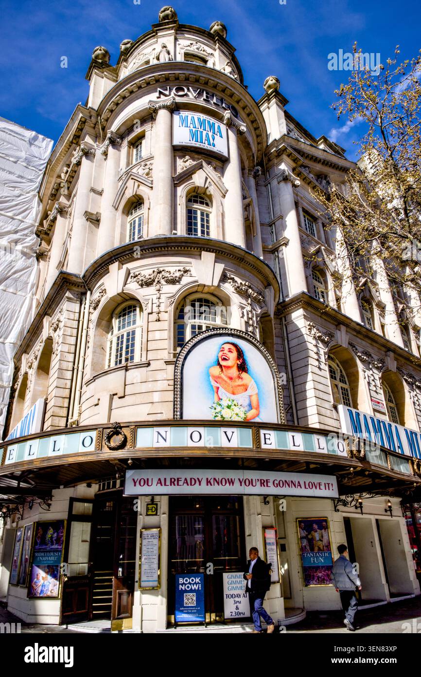 Novello Theatre, Aldwych, ville de Westminster, Londres, Angleterre, ROYAUME-UNI Banque D'Images