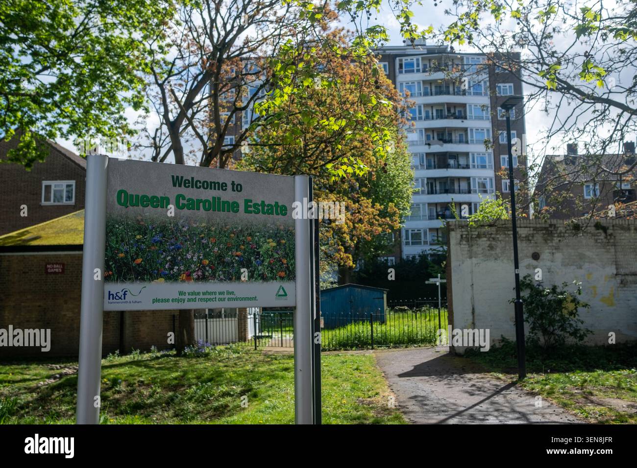 LONDRES - 16 AVRIL 2026 : HAMMERSMITH – logement social du domaine Queen Caroline Banque D'Images