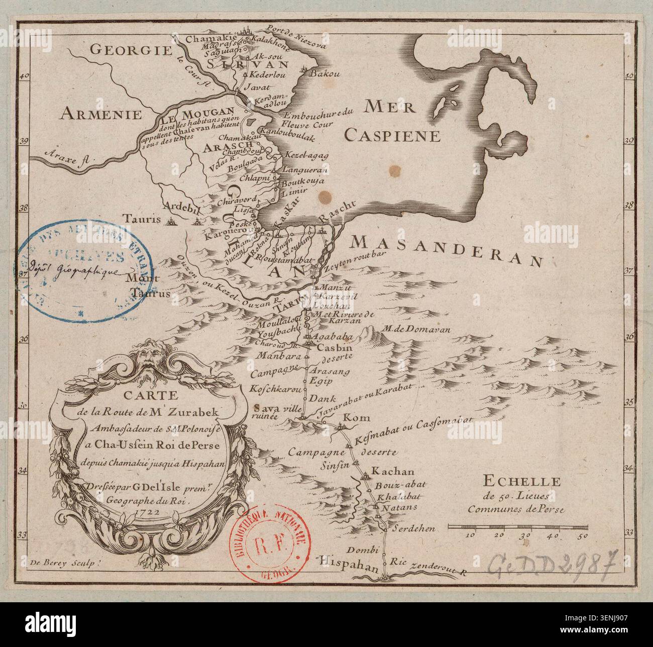 Une carte gravée de Guillaume Delisle datée de 1722 indique le trajet de l'ambassadeur Zurabek de Chamakié à Hispahan en Iran. La carte retrace un voyage diplomatique à travers la Perse et présente un itinéraire reliant les principaux lieux entre Shemakha et Ispahan. Banque D'Images