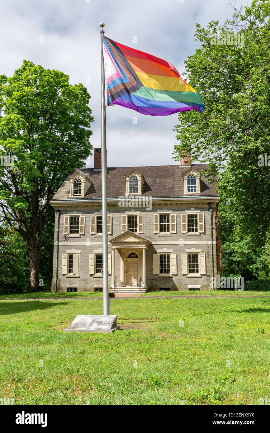Manoir historique de style fédéral construit à la fin du XVIIIe siècle, situé sur Germantown Avenue à Philadelphie. Banque D'Images