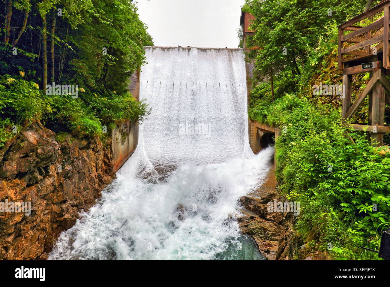 L'eau turquoise rêve lac après la gorge, Autriche Banque D'Images