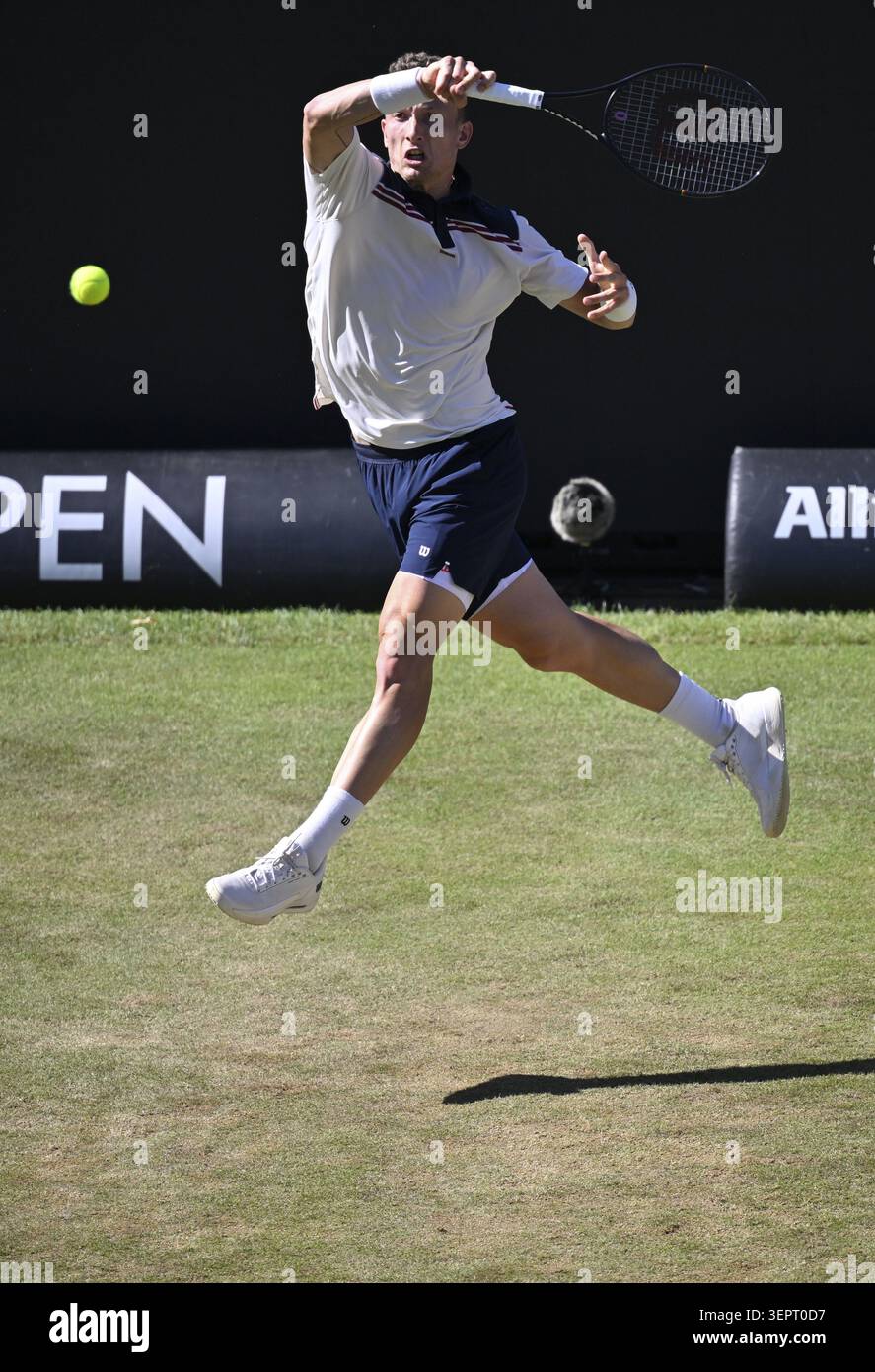 Jiri Lehecka (CZE) au BOSS Open 2026, tournoi de tennis ATP 250, tournoi sur gazon, Stuttgart, Bade-Wuerttemberg, Allemagne Banque D'Images