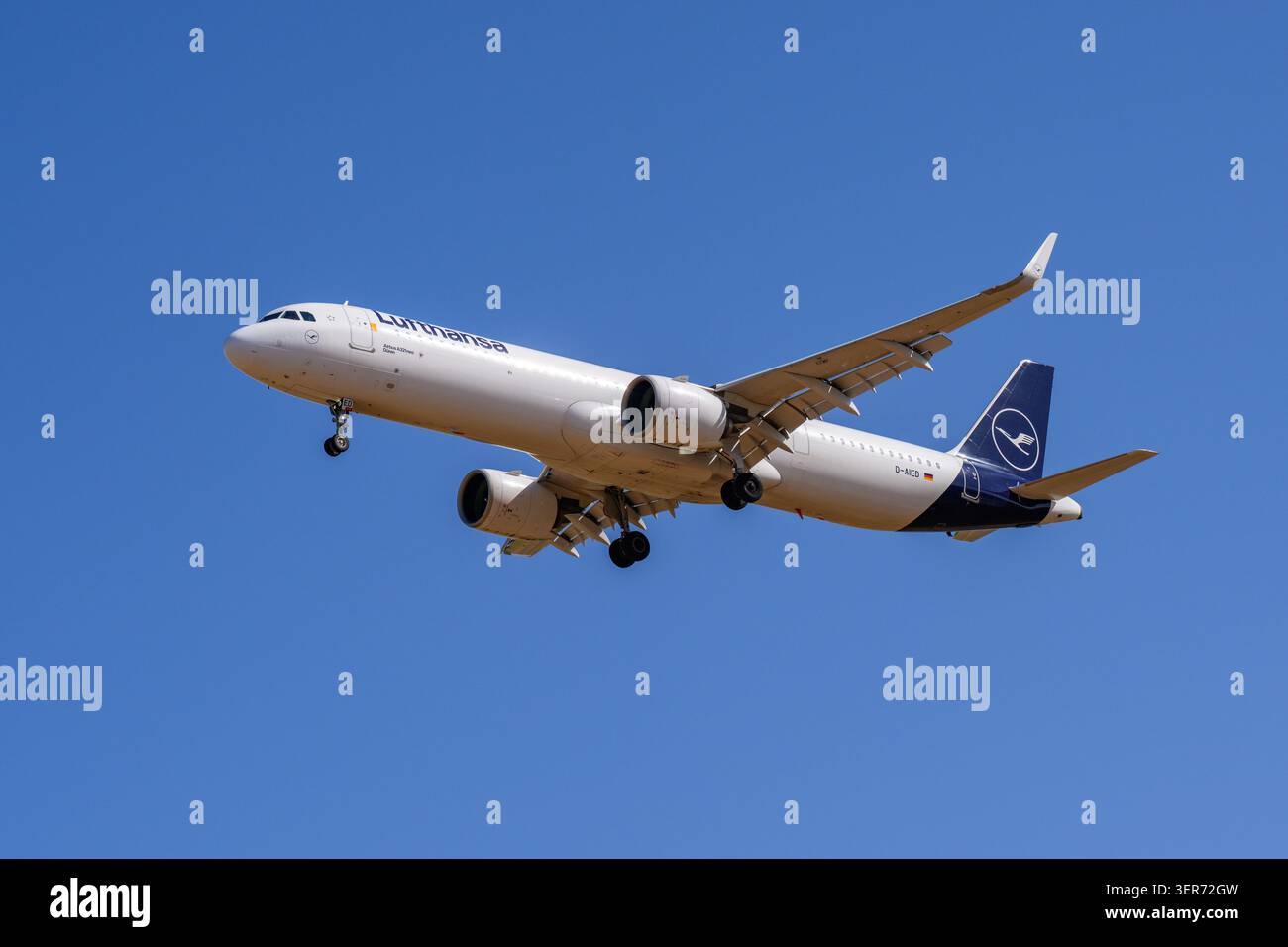 Airbus A321 de Lufthansa Airlines en approche finale de l'aéroport de Palma, Majorque, samedi 13 juin 2026 Banque D'Images