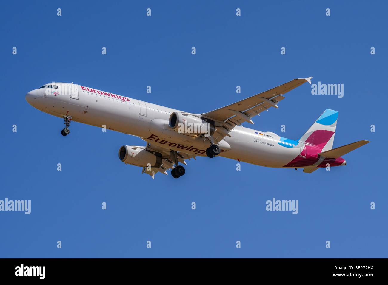 Eurowings Airbus A321 en approche finale de l'aéroport de Palma, Majorque, samedi 13 juin 2026 Banque D'Images