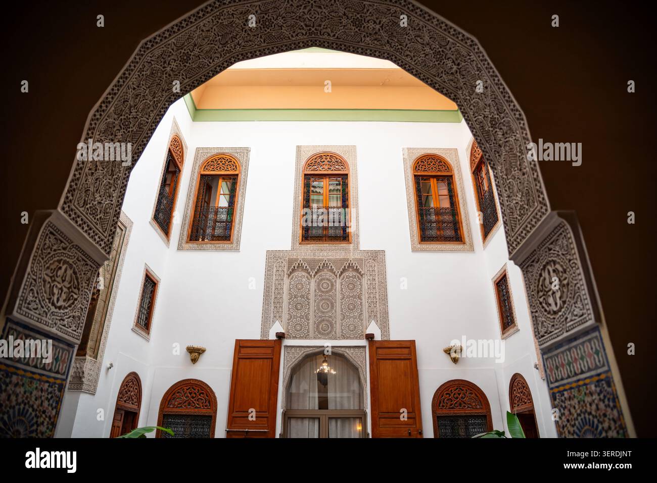 Maison riad traditionnelle à Marrakech, Maroc. Banque D'Images