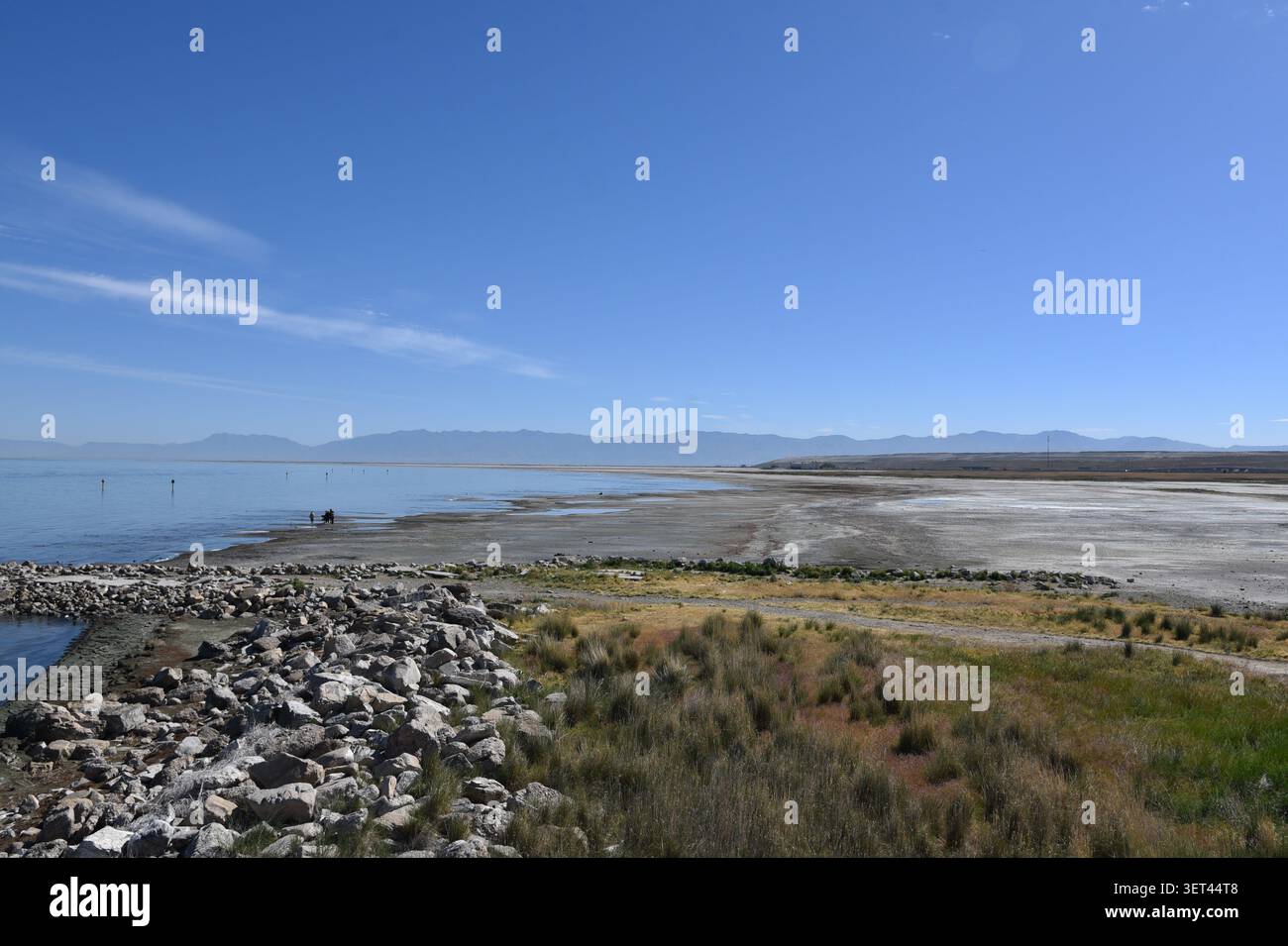 Vue dans l'Utah du Grand Lac Salé avec l'île d'Antelope en arrière-plan Banque D'Images