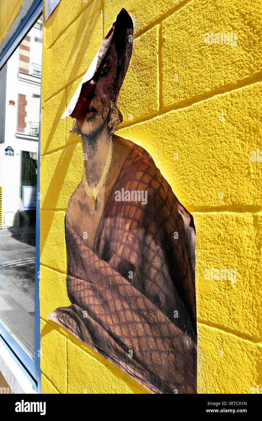 Affiche Street art sur un mur de Pigalle - Paris - France Banque D'Images