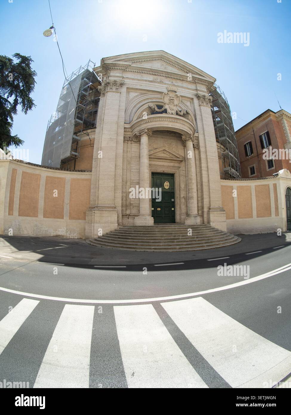 Église de style baroque Chiesa di Sant'Andrea al Quirinale à Rome, XVIIe siècle œuvre du célèbre architecte Lorenzo Bernini, Italie Banque D'Images