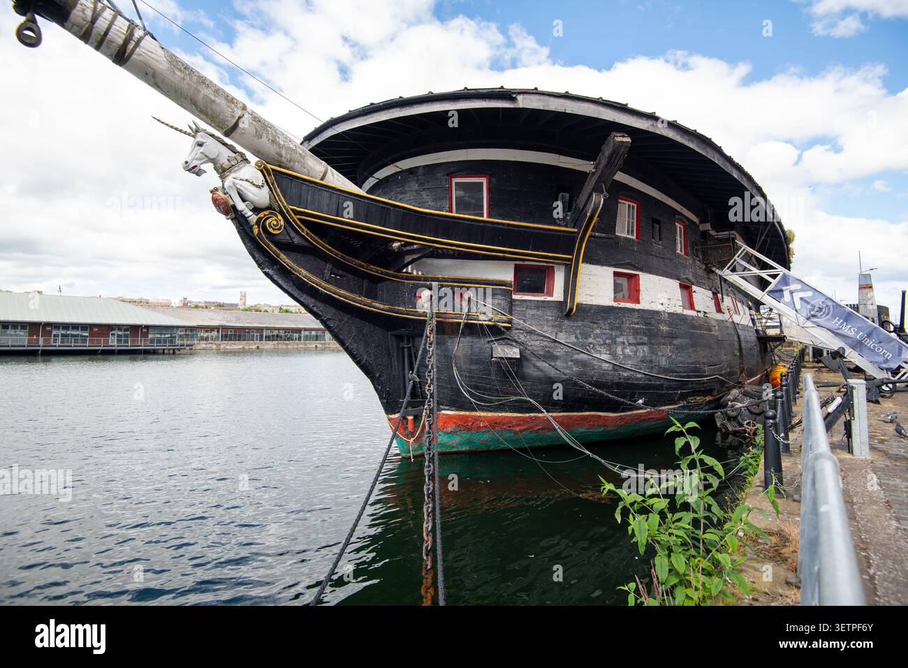 Juin 2026, Dundee, Écosse : le HMS Unicorn, construit comme une frégate de 46 canons en 1824, amarré au front de mer de Dundee, l'un des six plus anciens navires du monde. Banque D'Images