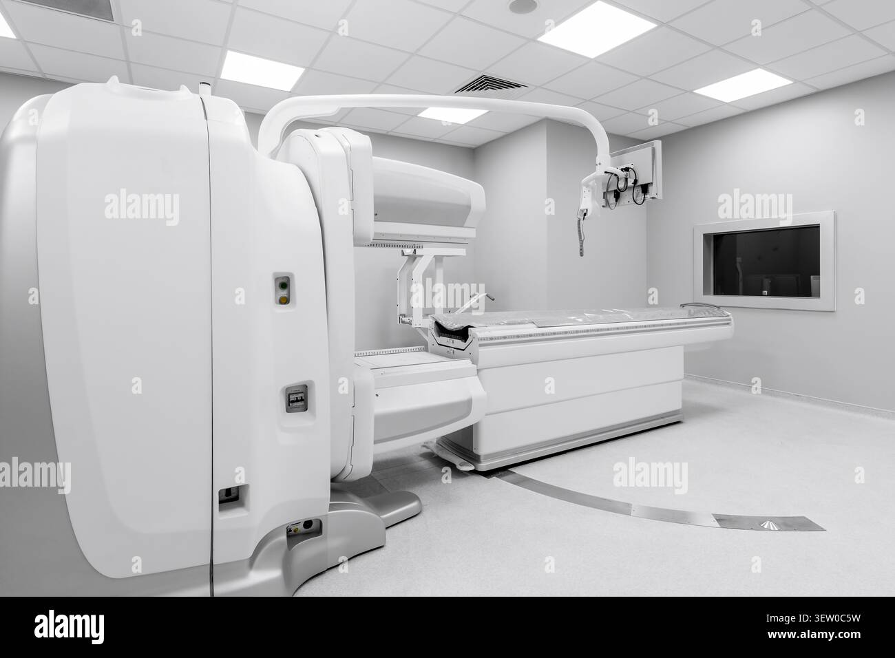 Centre de radiologie hospitalier moderne équipé d'un scanner TDM, IRM ou TEP de haute technologie. Imagerie de médecine nucléaire avancée, résonance magnétique et scintigraphie. Banque D'Images