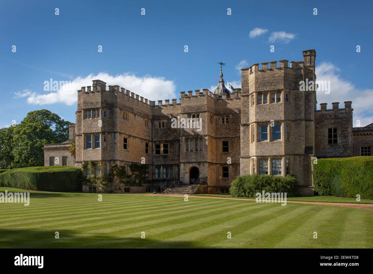 Entrée principale sud de Rousham House and Gardens, Oxfordshire, Angleterre Banque D'Images