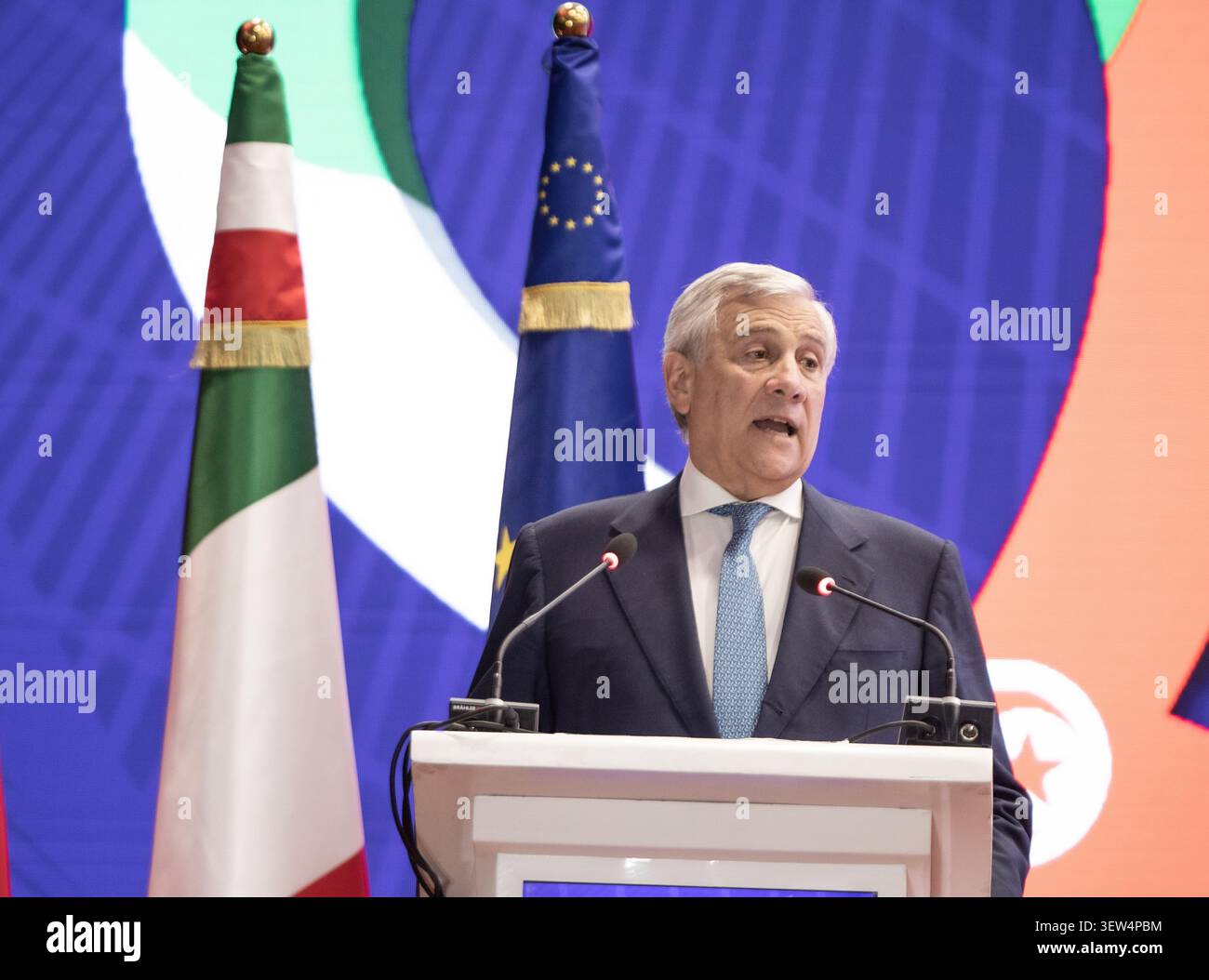 Antonio Tajani (né le 4 août 1953) est un homme politique italien, vice-premier ministre et ministre des Affaires étrangères Banque D'Images