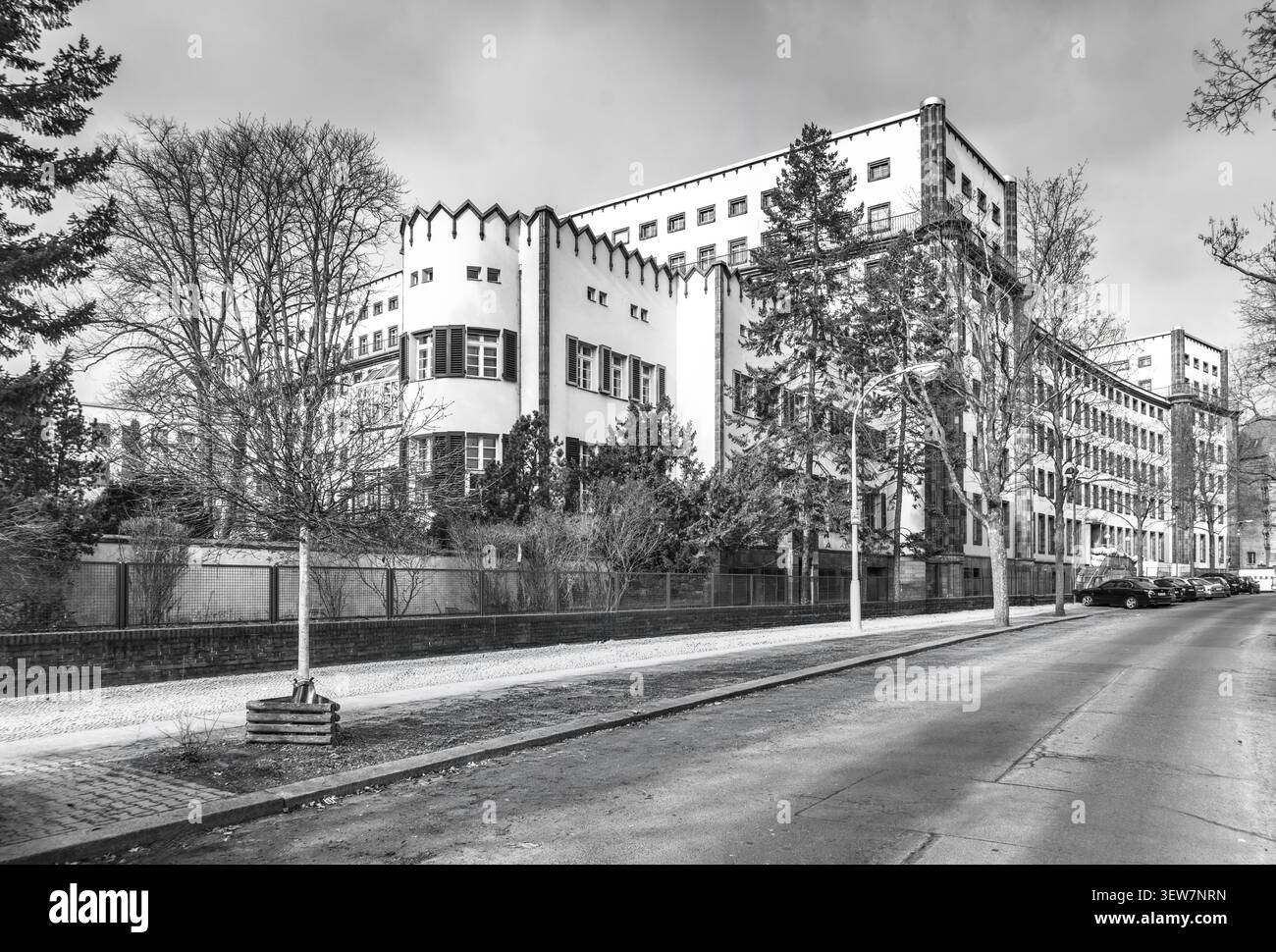 Ancien Oberpostdirektion de Willy Hoffmann, Dernburgstraße/Herbartstraße, Berlin, Allemagne. Œuvre majeure de l'expressionnisme en brique berlinoise des années 1920 Banque D'Images