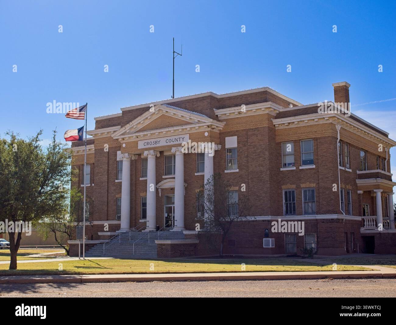 1914 Palais de justice du comté de Crosby dans le centre-ville de Crosbyton Texas — novembre 2025 Banque D'Images