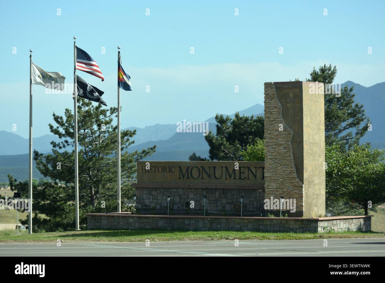 MONUMENT, CO, USA - 19 juin 2026 : Monument est une ville du comté d'El Paso, Colorado et une partie de la région des Tri-Lakes entre Denver et Colorado Sprin Banque D'Images