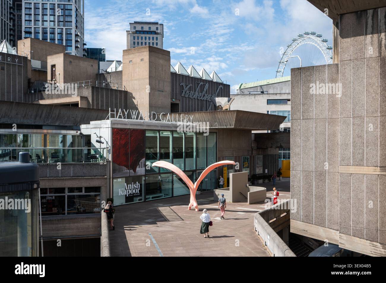 Galerie Hayward, vue extérieure. Une galerie d'art dans le Southbank Centre dans le centre de Londres, conçu dans un style architectural brutaliste. Banque D'Images