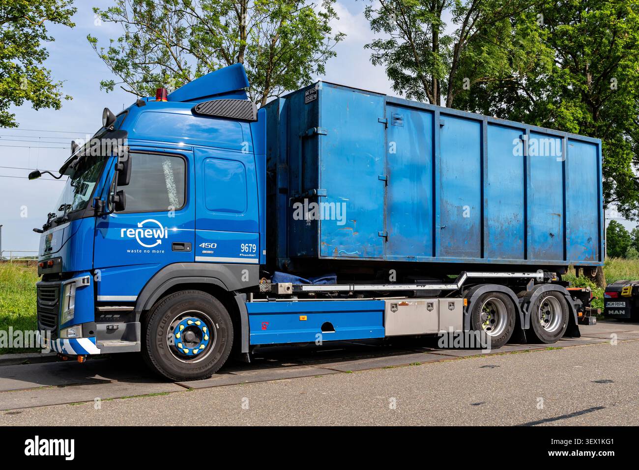Camion conteneur roulant Renewi Volvo FM Banque D'Images